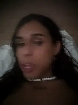 Snapshot of pretty_ariiel chatting on July 30, 2026, 3:05 am pretty ariiel online show from July 30, 2026, 3:05 am