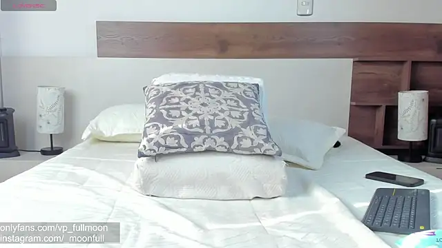  fullmoon online show from March 24, 2026, 9:31 pm