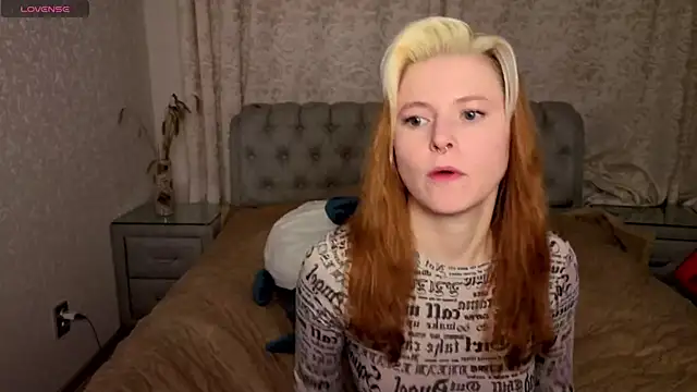 rocky foxy online show from October 30, 2025, 10:32 pm