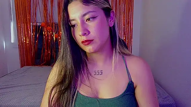 Lia 14  online show from November 7, 2025, 6:52 pm