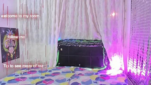 Snapshot of Megan_Miles02 chatting on December 19, 2024, 3:18 am Megan Miles02 online show from December 19, 2024, 3:18 am