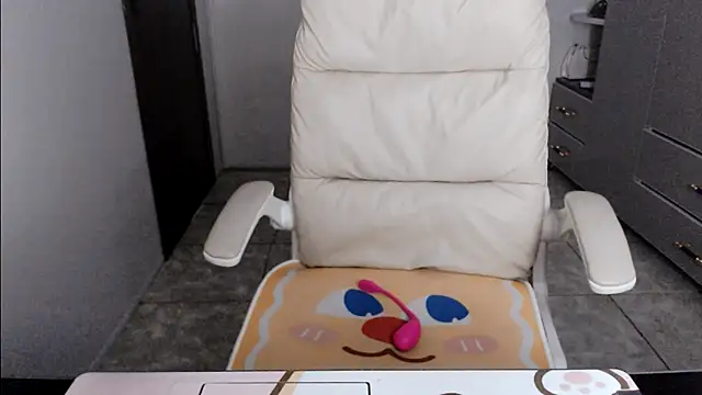 -KathySweet- online show from September 18, 2025, 4:47 am