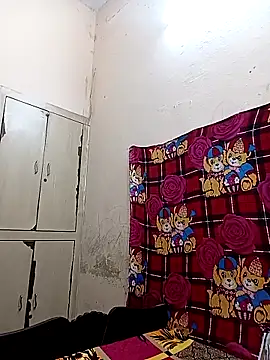 reemacouple007 online show from September 17, 2025, 6:15 am