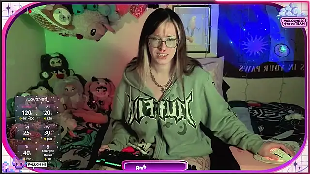 Snapshot of AmbrosiaKitty chatting on April 24, 2026, 8:17 am AmbrosiaKitty online show from April 24, 2026, 8:17 am