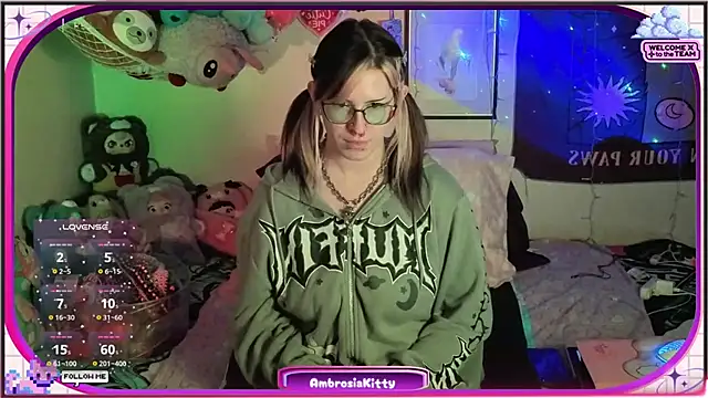 Snapshot of AmbrosiaKitty chatting on April 26, 2026, 7:50 am AmbrosiaKitty online show from April 26, 2026, 7:50 am