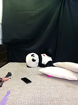 Snapshot of Blossam_07 chatting on January 17, 2025, 11:27 am Blossam 07 online show from January 17, 2025, 11:27 am