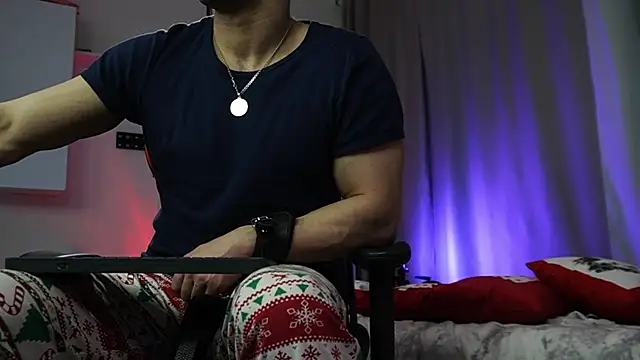 danielkraigforu online show from February 28, 2025, 8:39 pm