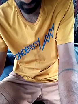 DulajThushara2468 online show from February 3, 2026, 3:26 am