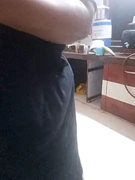 Snapshot of Ravina_patil1 chatting on March 7, 2025, 3:18 pm Ravina patil1 online show from March 7, 2025, 3:18 pm