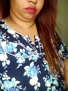 Snapshot of Ravina_patil1 chatting on April 23, 2026, 1:35 pm Ravina patil1 online show from April 23, 2026, 1:35 pm