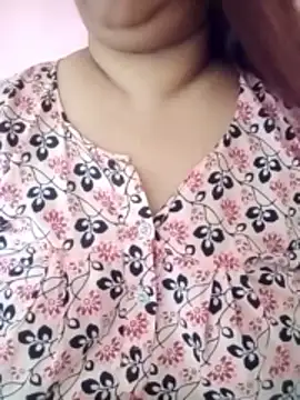 Snapshot of Ravina_patil1 chatting on April 28, 2026, 5:12 am Ravina patil1 online show from April 28, 2026, 5:12 am
