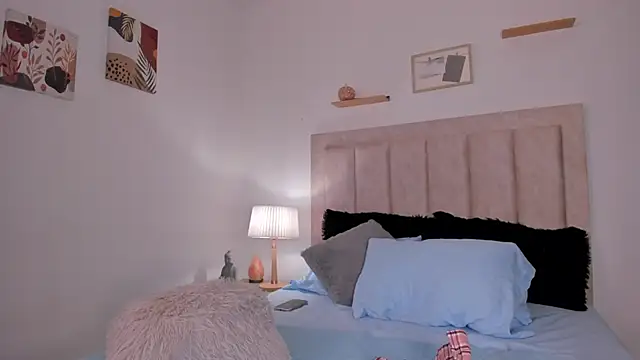 Snapshot of Avaline_Blancx chatting on January 25, 2025, 3:09 am Avaline Blancx online show from January 25, 2025, 3:09 am