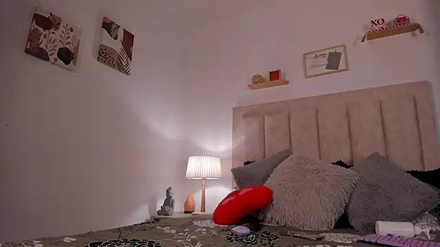 Snapshot of Avaline_Blancx chatting on February 27, 2025, 4:20 am Avaline Blancx online show from February 27, 2025, 4:20 am