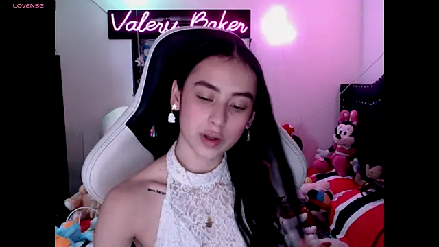 ValeryBaker  online show from October 24, 2025, 2:13 pm