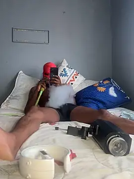 Maskman941 online show from November 16, 2025, 9:48 am