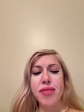 Snapshot of propertyofdaddy chatting on February 17, 2025, 7:47 am propertyofdaddy online show from February 17, 2025, 7:47 am