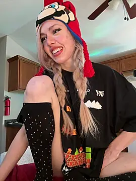 Snapshot of propertyofdaddy chatting on February 16, 2026, 6:26 pm propertyofdaddy online show from February 16, 2026, 6:26 pm