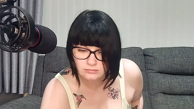 Snapshot of SquirtingIrishShannon chatting on February 3, 2025, 7:31 pm SquirtingIrishShannon online show from February 3, 2025, 7:31 pm