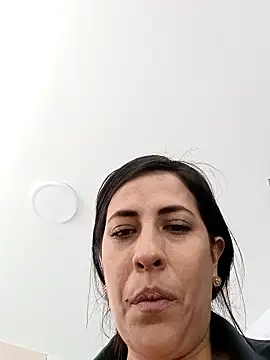 Lena-32 online show from December 17, 2025, 7:09 pm