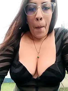 Lena-32 online show from March 27, 2026, 10:31 pm