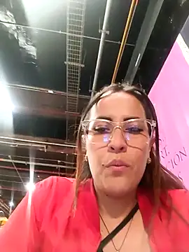 Lena-32 online show from March 31, 2026, 10:43 pm