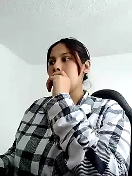 Ashley A online show from February 2, 2025, 12:35 pm