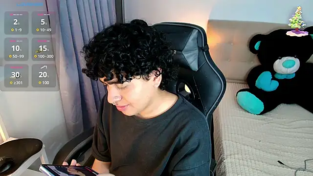  nickconnor01 online show from December 5, 2024, 11:29 pm