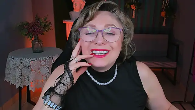 sugar vivien online show from February 6, 2025, 7:18 pm