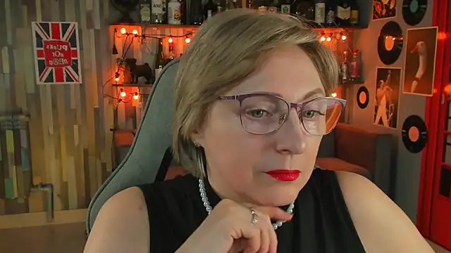 sugar vivien online show from March 13, 2025, 1:07 pm