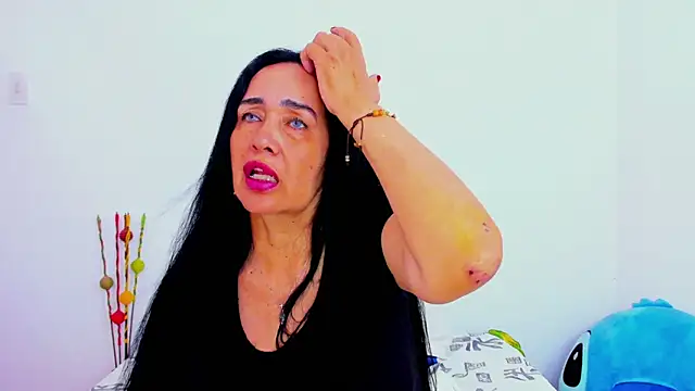 HorniestMilf online show from April 8, 2026, 9:15 pm