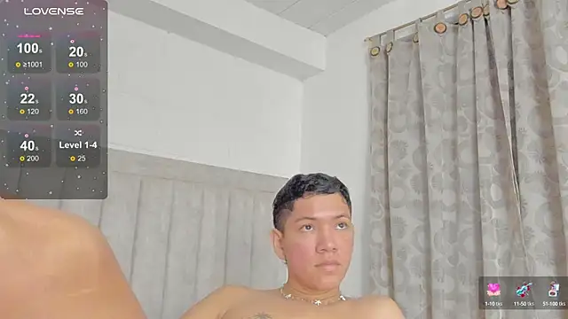 JulianRose 1 online show from February 12, 2025, 2:32 pm