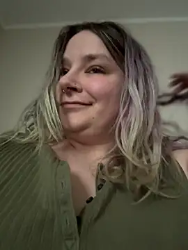 Snapshot of kitten0760 chatting on May 29, 2026, 4:38 pm kitten0760 online show from May 29, 2026, 4:38 pm
