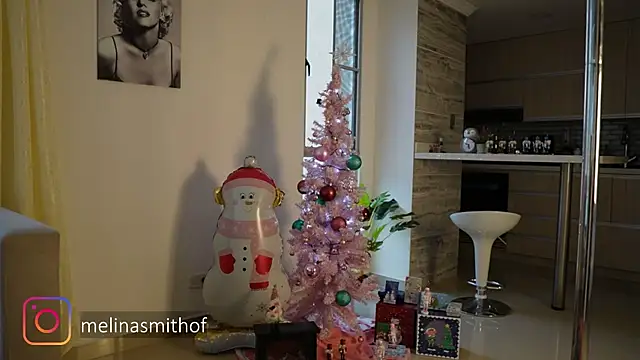 Melina-Smith online show from December 7, 2024, 10:50 pm