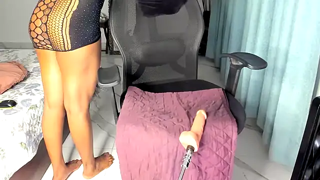 Bad Girl Kayra69 online show from January 24, 2025, 9:37 pm