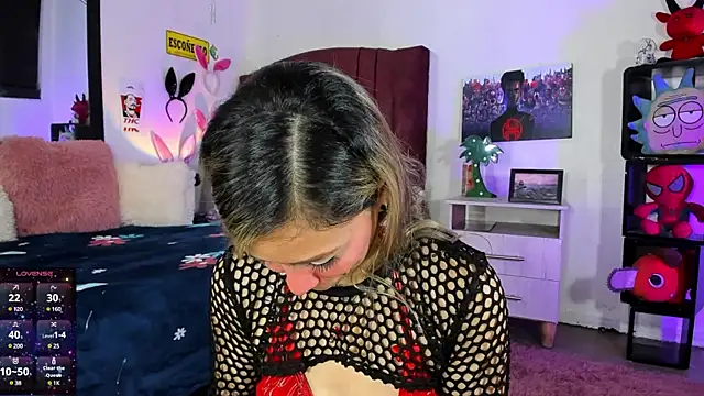 alisson zafiro  online show from February 10, 2025, 9:14 am