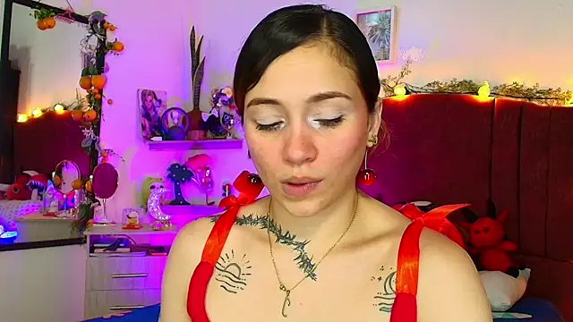 Snapshot of alisson_zafiro_ chatting on May 2, 2026, 3:11 am alisson zafiro online show from May 2, 2026, 3:11 am