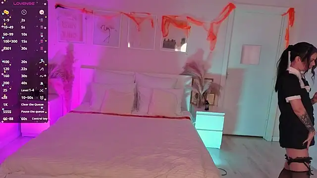 Snapshot of Lil_Amelie chatting on November 7, 2025, 9:42 am Lil Amelie online show from November 7, 2025, 9:42 am