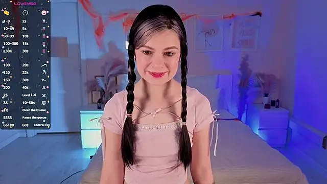 Snapshot of Lil_Amelie chatting on November 8, 2025, 10:26 am Lil Amelie online show from November 8, 2025, 10:26 am