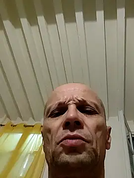 Snapshot of wedge75 chatting on September 21, 2025, 7:10 am wedge75 online show from September 21, 2025, 7:10 am