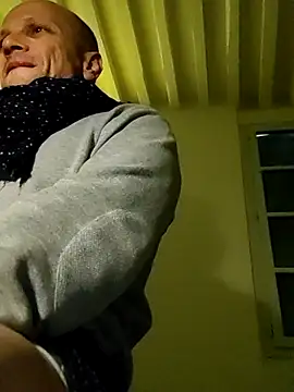 Snapshot of wedge75 chatting on October 5, 2025, 1:31 pm wedge75 online show from October 5, 2025, 1:31 pm