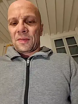 wedge75 online show from April 6, 2026, 12:28 pm