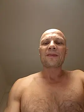 Snapshot of wedge75 chatting on April 23, 2026, 12:15 pm wedge75 online show from April 23, 2026, 12:15 pm