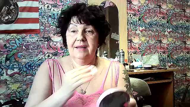 Snapshot of FantasyMichelle chatting on May 9, 2026, 2:00 pm FantasyMichelle online show from May 9, 2026, 2:00 pm