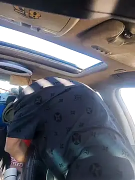 Stickybros2u online show from December 1, 2024, 7:25 pm