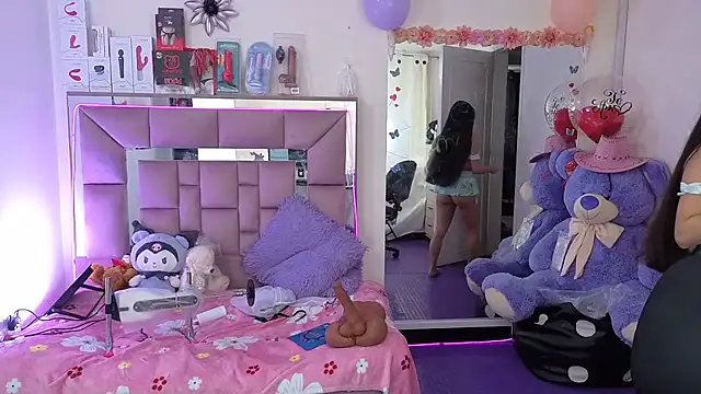 AriadnaCappelletty online show from November 14, 2025, 4:38 pm