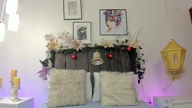 helen mooree online show from December 16, 2025, 12:54 pm