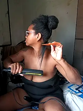 Melanie candy  online show from October 8, 2025, 7:11 pm