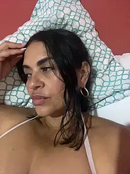 Snapshot of paolagomez_ chatting on May 31, 2026, 9:27 pm paolagomez online show from May 31, 2026, 9:27 pm