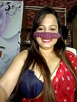 albelasummi702 online show from September 18, 2025, 2:35 am