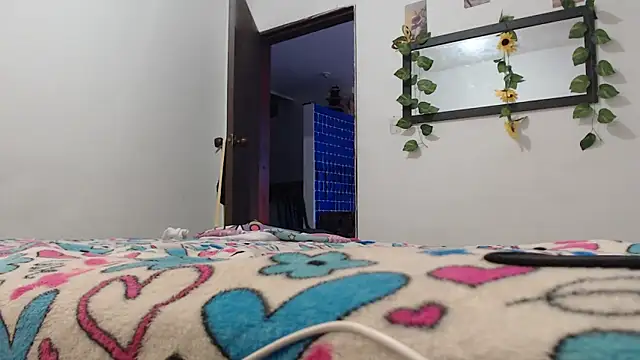 Snapshot of Elza_Blonde chatting on March 20, 2025, 4:31 pm Elza Blonde online show from March 20, 2025, 4:31 pm